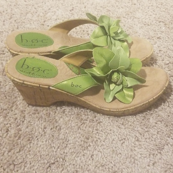 Shoes - Picture 2 of 3